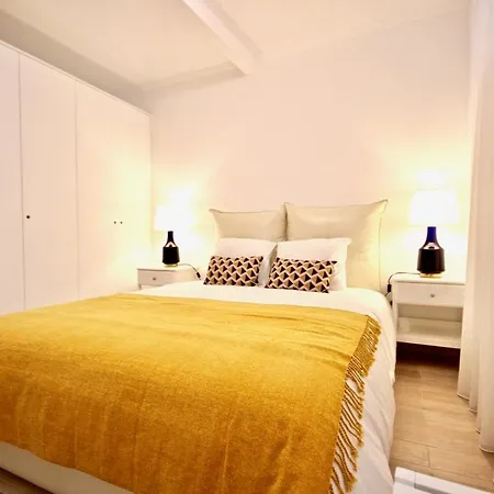 Akicity Mouraria Sun Apartment *